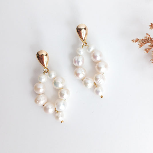 Bridal bloom - Classic Chandelier Fresh Water Pearls 18K gold plated teardrop post